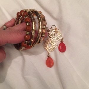 Bracelet and earrings